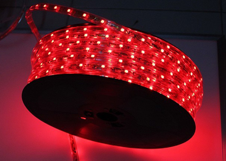 60 Leds / M IP67 Flexible Led Strip Lights , 220 Volt Red Led Light Strip